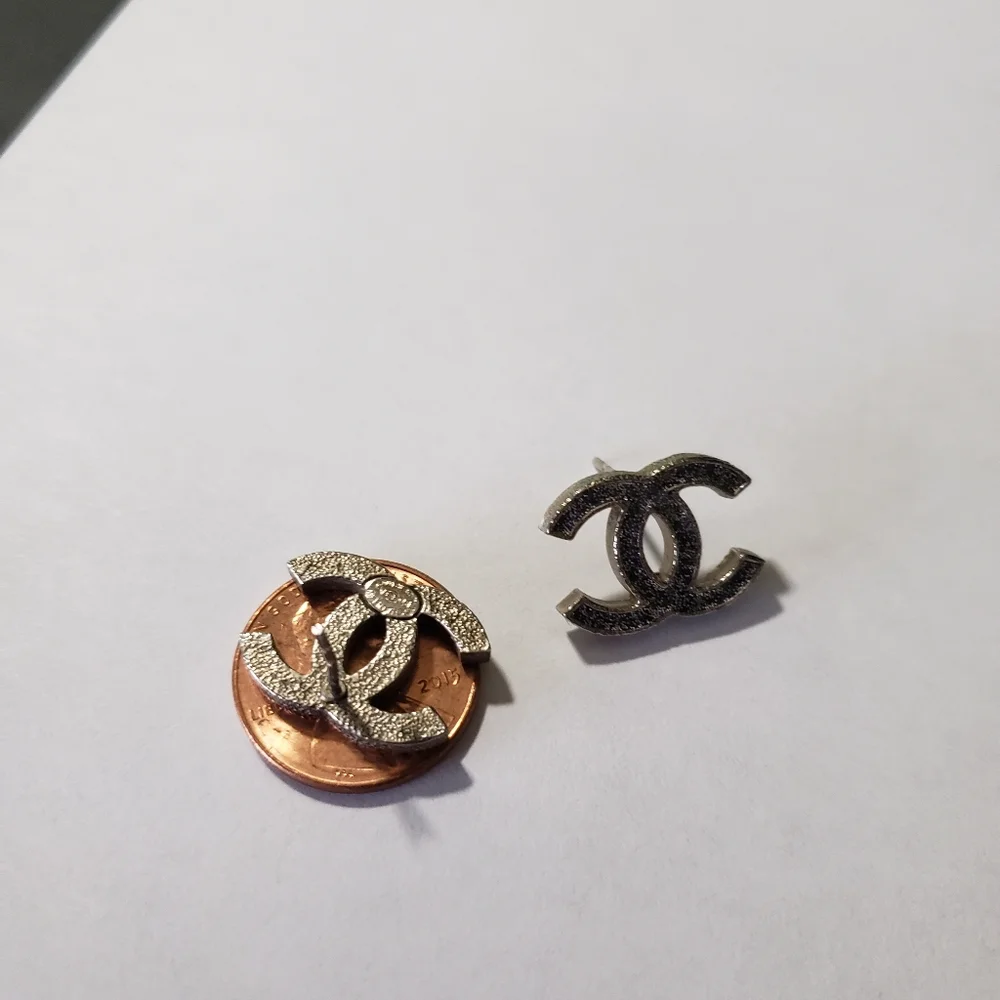 Chanel  earrings - Picture 2 of 9